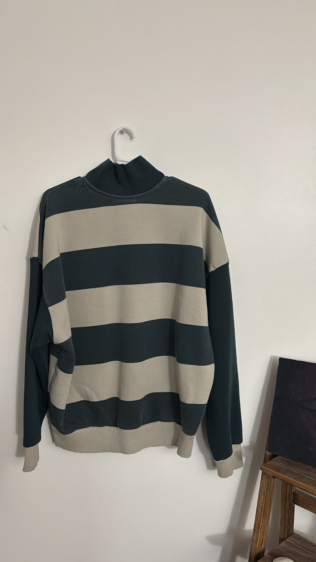 Bershka- Crewneck Sweatshirt/ Size:Medium